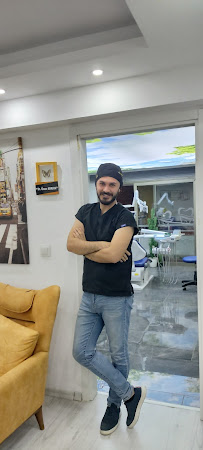 Diş Hekimi Dr. Dt. Ömer Ankaya ( Çene Cerrahisi Uzmanı)