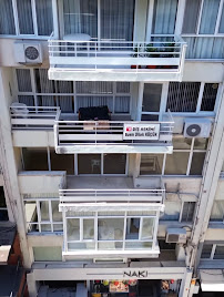 İzmir Diş Hekimi Ecem Dilek Küçük