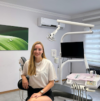İzmir Diş Hekimi Ecem Dilek Küçük