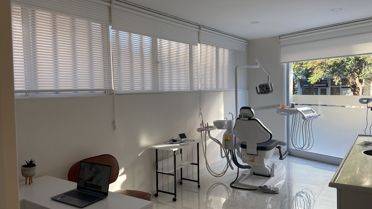 Di Hekimi Yaren Diker buca zmir dental clinic in Izmir
