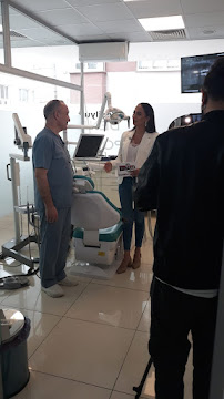 Özel İzmirdiş Ağız ve Diş Sağlığı Polikliniği Yeşilyurt Şubesi