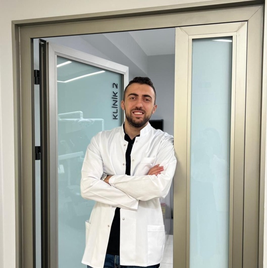 Dt. Sedat Akr Di Hekimi dental clinic