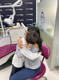 Özel İzmirdiş Ağız ve Diş Sağlığı Polikliniği Karşıyaka Şubesi