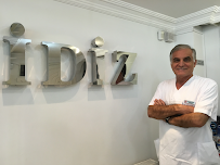 Diş Hekimi İlhan İdiz