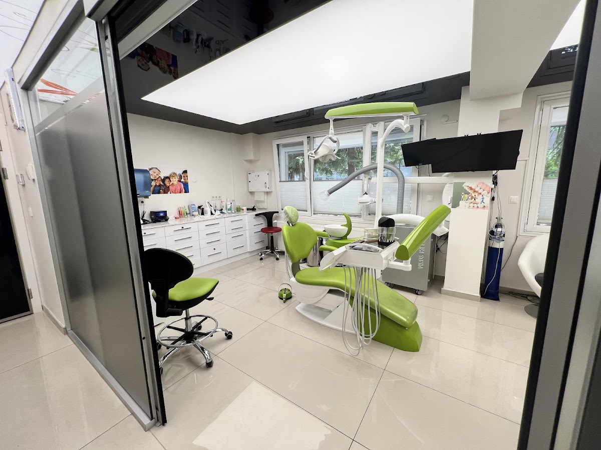 Di Hekimi Atn Atagn dental clinic in Izmir