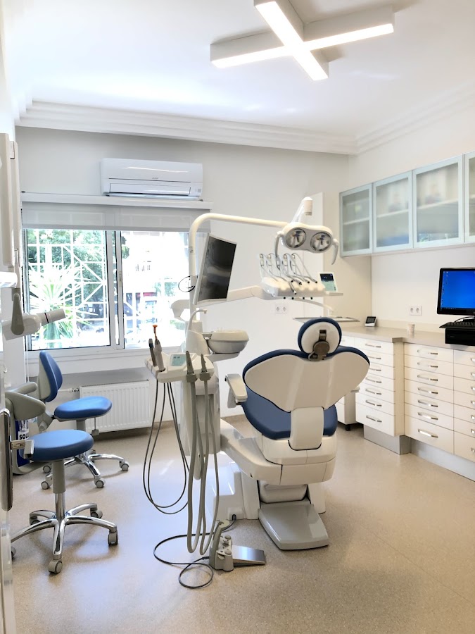 Uzman Di Hekimi Neslihan Efeolu dental clinic
