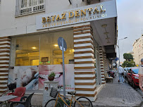 Beyaz Dental agiz dis sagligi poliklinigi zirkonyum porselen implant