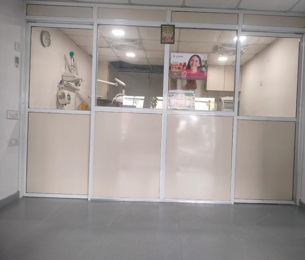 Shree Swami Samarth Charitable Dental Clinic dental clinic in Mumbai