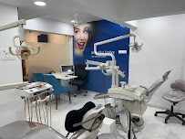 Dr. Manish Agrawal | Smile Dental Studio, Thane
