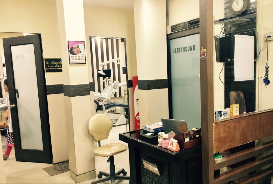 Dham Dental Care dental clinic in New Delhi