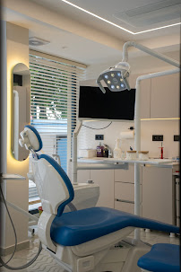 Dt. Oya Vezirköprü Şiren & Dr. Dt. Ecem Güven Diş Kliniği