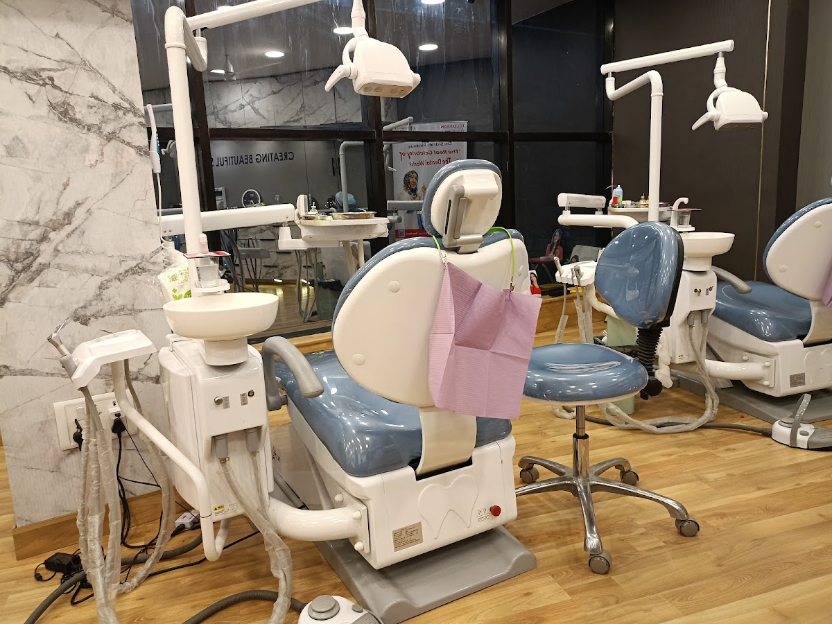 Dental Clinica dental clinic in New Delhi