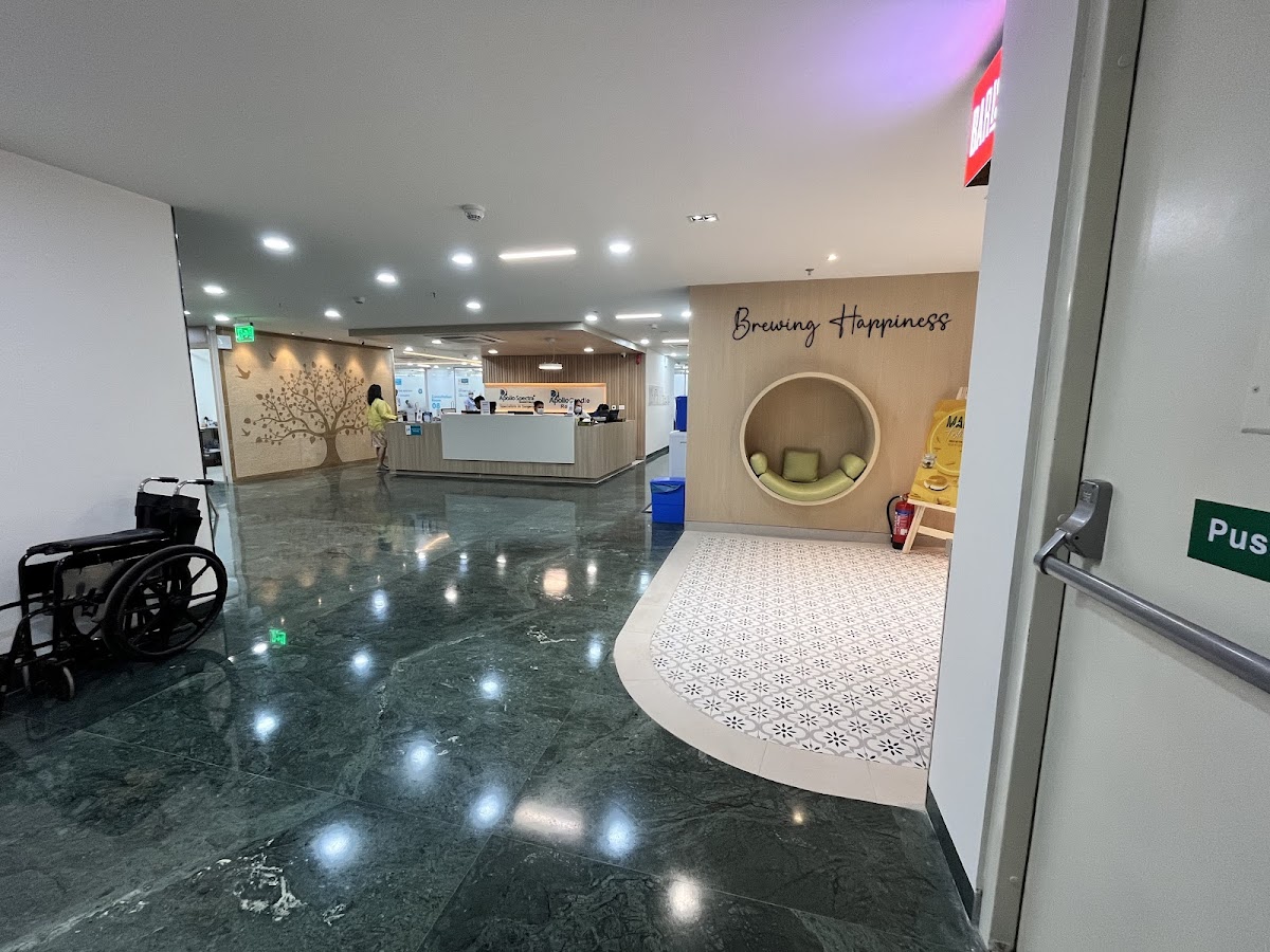 Apollo Dental Clinic dental clinic in New Delhi