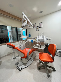Apollo Dental Clinic, Greater Kailash - Best Dental Clinic in New Delhi - Implants, Aligners, Laser, RCT