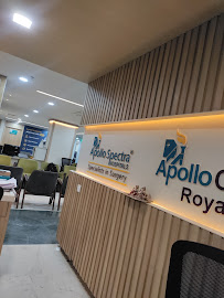 Apollo Dental Clinic, Greater Kailash - Best Dental Clinic in New Delhi - Implants, Aligners, Laser, RCT