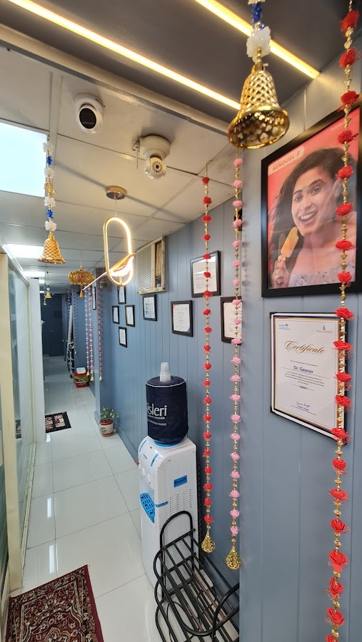 Stars Dental Clinic dental clinic in New Delhi