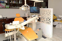Shah Dental Clinic - Dentist in Green Park I Dentist in Delhi I Dental impalnts & RCT Treatment I Teeth whitening