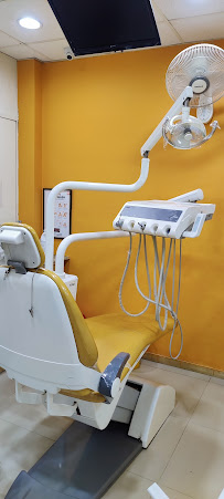 Clove Dental Clinic - Amar Colony, Delhi
