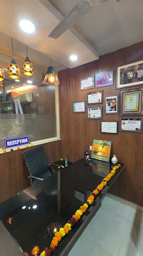 Dr. Sonvita, K'Daantveda Dental Clinic, Best Pediatric dentist, Kids Dentist in South Delhi | Root canal| Implant