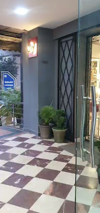 Dental Orange (Clinic) | Dentist in Delhi | Implant | RCT | Invisalign | Zirconia Crowns