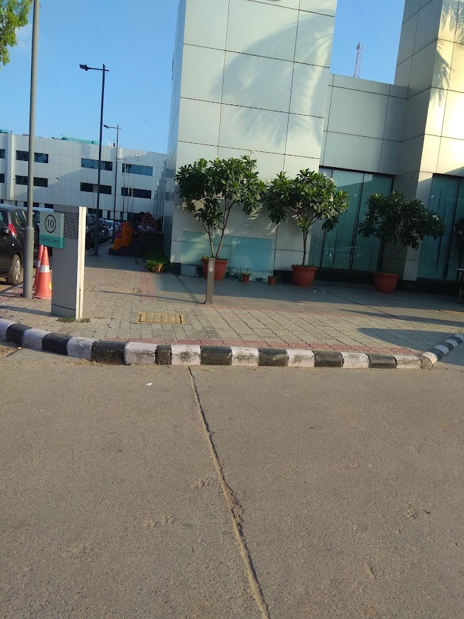 Max Smart Dental Centre dental clinic in New Delhi
