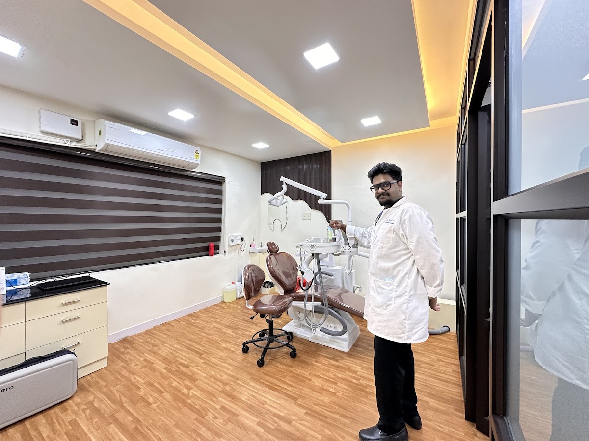 Srivi Dental Care Clinic And Implant Center In Adyar dental clinic