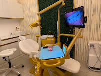 Apollo Dental Sholinganallur OMR
