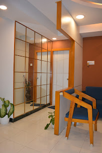 Evident Dental - Velachery