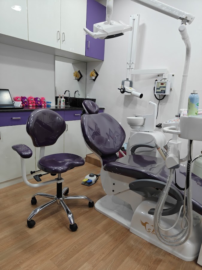 Ezhil Dental Studio dental clinic
