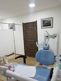 UNI STOM Dental Clinic