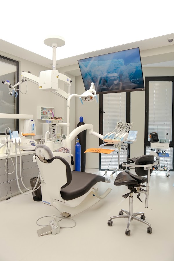Mediart Clinic dental clinic in Baku