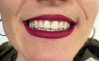 Gaya American Dental