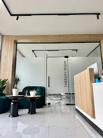 Aura Clinic