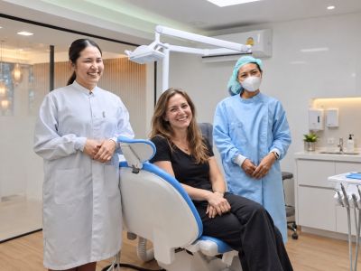 HeySmile Dental Clinic in Bangkok, Thailand, photograph 3