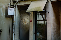 DRTU | DR. TANSU UZEL Dental Implant, Smile Design & Maxillofacial Surgery Istanbul