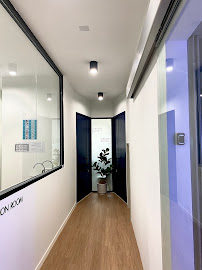 Teethos Dental Clinic (Invisalign & Implant Solutions)