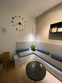 Teethos Dental Clinic (Invisalign & Implant Solutions)