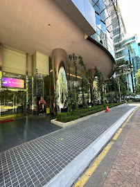 Strawberry & Champ Dental Care (formally known as Smile Avenue Bangsar South)