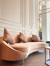 Dentalist Kuala Lumpur | Dental clinic segambut | Dentist segambut | Porcelain Veneer | Clear Aligner | Implant