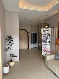 White Perfect Dental Clinic M Vertica Branch