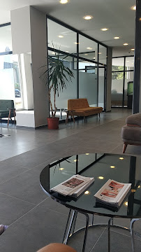 İstanbul Diş Akademisi Ağız ve Diş Sağlığı Polikliniği (Dental Clinic)