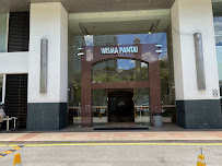 LOH DENTAL SURGERY {Dr James Loh}