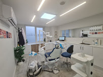 Dentist AHMET ALİVİ/Dental Clinic/طبيب أسنان عربي