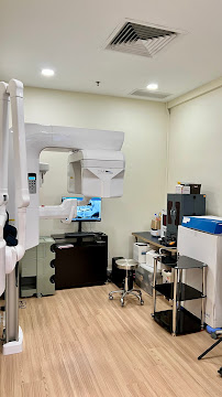 KL Dental Kiara (Top 1% Implant & Veneer Centre and Invisalign Diamond Provider)