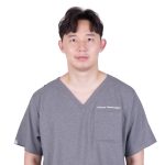 Implant and Clear Aligner Dentist Manapat Thaveeprungsiporn - Implant Dentistry and Clear Aligners