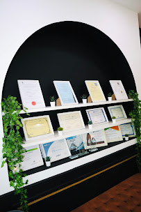 KLINIK PERGIGIAN DENTAL LEGACY LARKIN ( BRACES, CLEAR ALIGNER, VENEER AND WHITENING)
