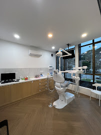 KLINIK PERGIGIAN DENTAL LEGACY LARKIN ( BRACES, CLEAR ALIGNER, VENEER AND WHITENING)