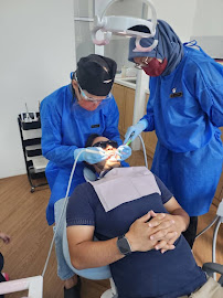 KLINIK PERGIGIAN DENTAL LEGACY LARKIN ( BRACES, CLEAR ALIGNER, VENEER AND WHITENING)