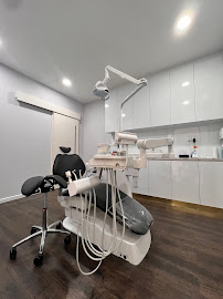 GIGI DENTAL CLINIC ADDA HEIGHTS