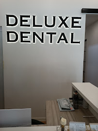 Deluxe Dental Clinic JB Mount Austin 新山牙科 - Braces 绑牙, Implant 植牙, Veneer 牙贴片, Teeth Whitening 牙齿美白
